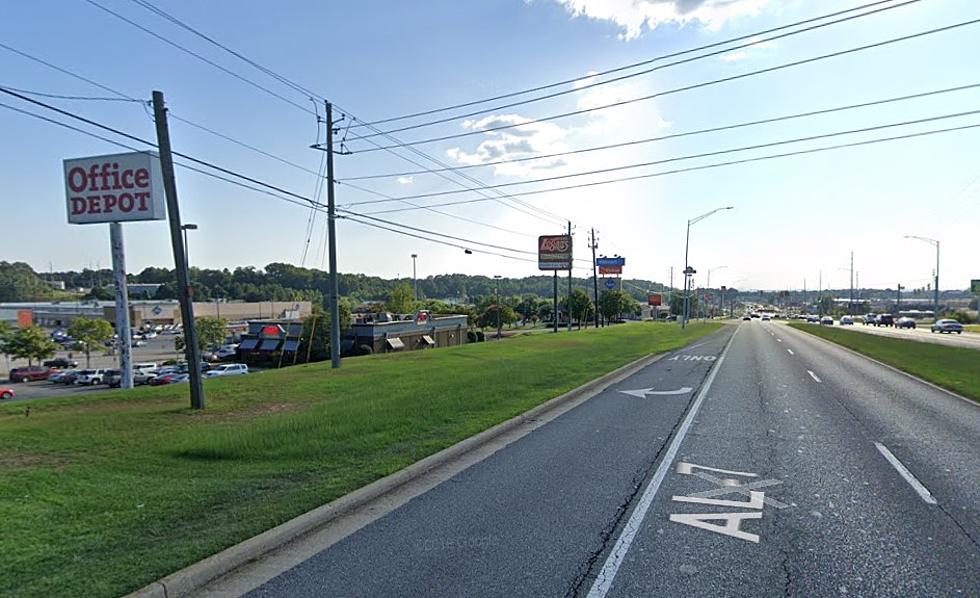 Has Anyone Seen the Skyland Boulevard Streaker in Tuscaloosa, Alabama?