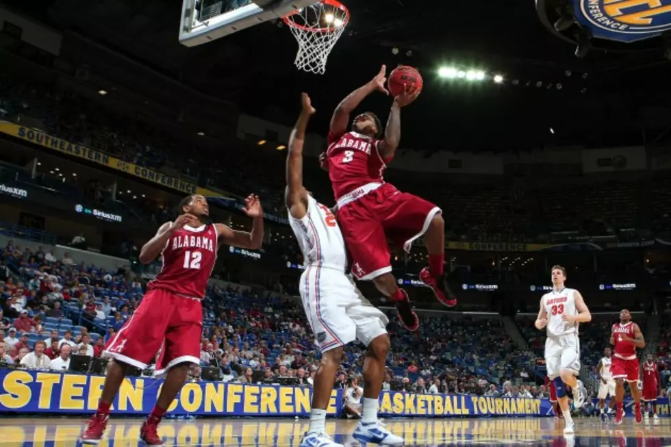 Lacey&#8217;s 23 Points Leads Alabama Men&#8217;s Basketball to Win 80-49
