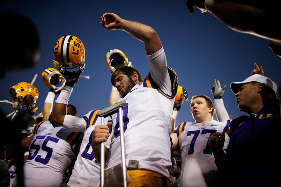 Zach Mettenberger’s Career at LSU Ends with Knee Injury
