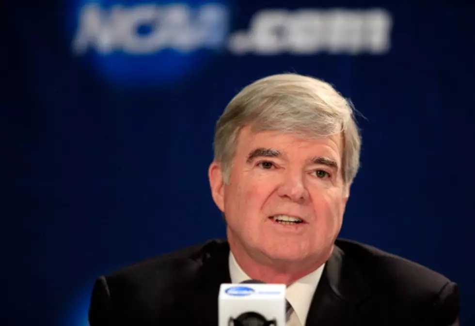 NCAA President Mark Emmert to Take Stand in O’Bannon Trial