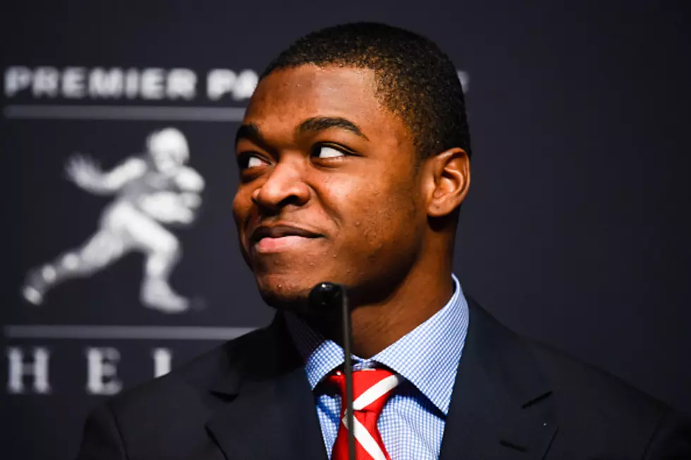 Watch Amari Cooper Prove He is Stronger Than You Think