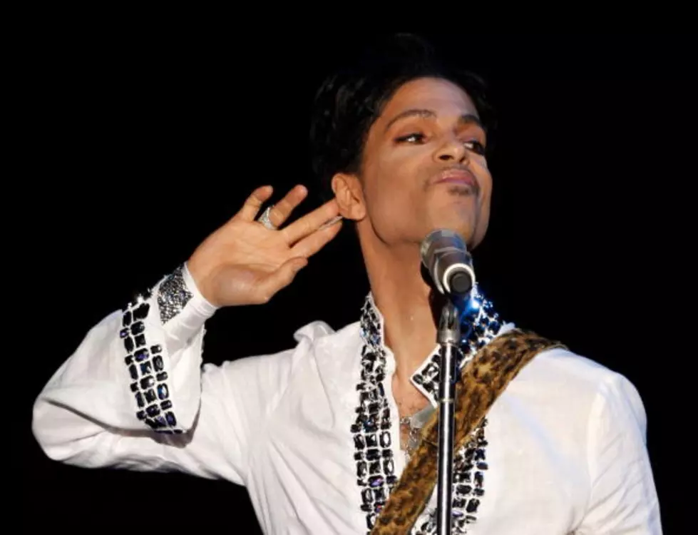 Take a Look at Prince&#8217;s Amazing Junior High Basketball Photo