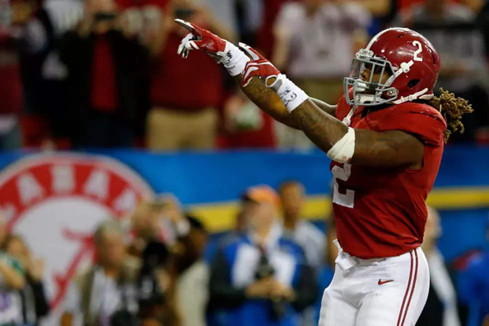 Derrick Henry Breaks Herschel Walker’s SEC Single-Season Rushing Record