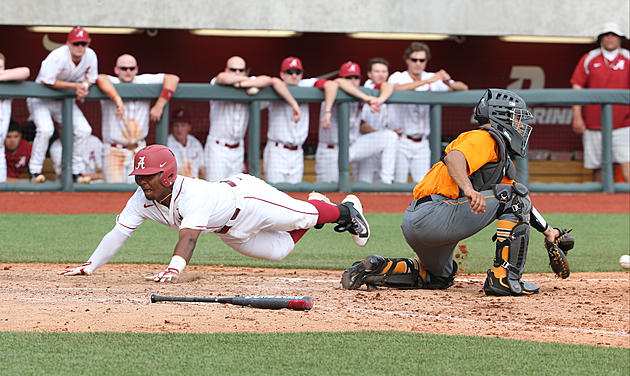Saturday Doubleheader Split Claims Series Win for Alabama Baseball over Tennessee