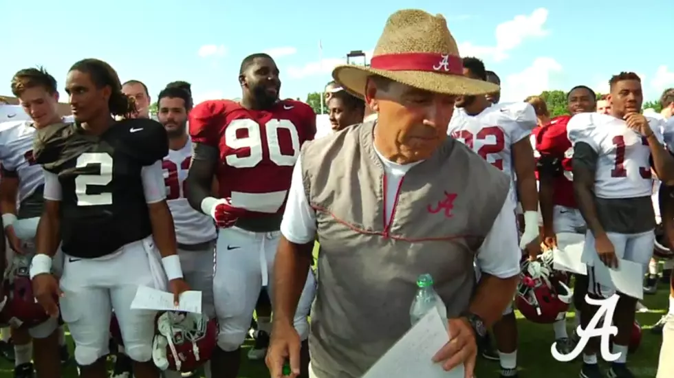 Watch the Alabama Freshmen Learn the Fight Song After Practice