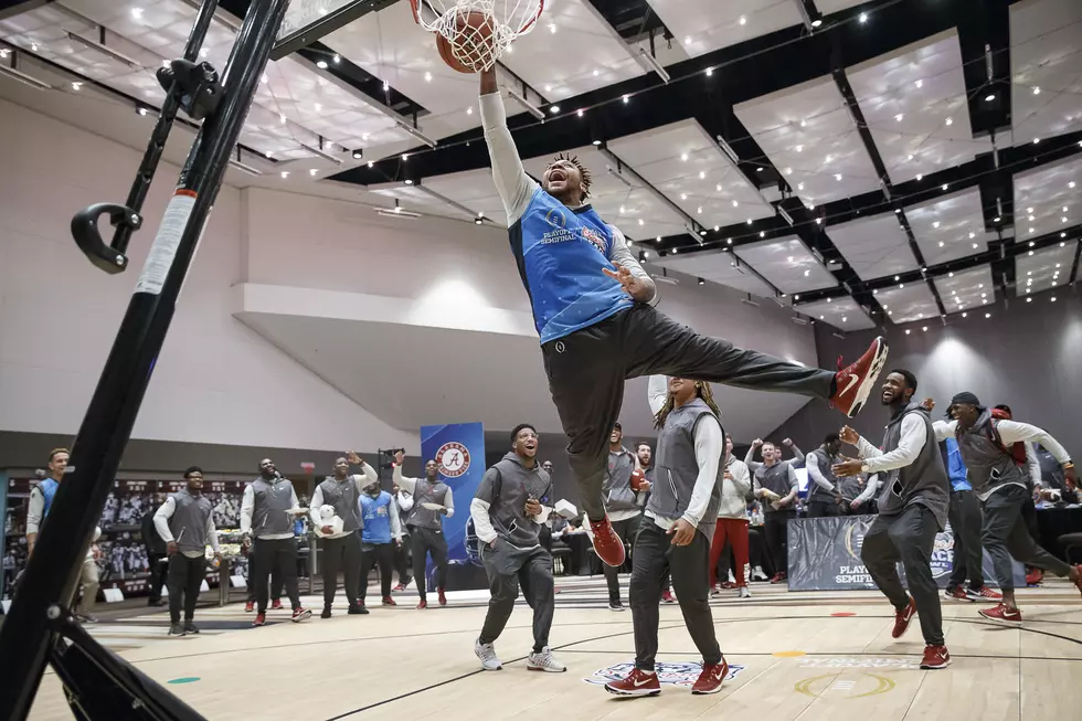 PHOTOS: Alabama Football Competes in a Basketball Challenge