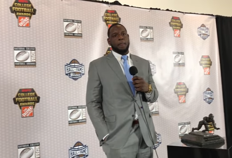 Cam Robinson Becomes 4th Outland Trophy Winner at Alabama