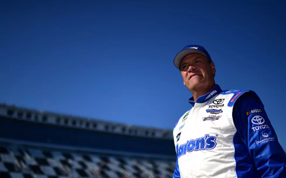 Michael Waltrip Hoping for Top-10 Finish at Daytona in Final NASCAR Race