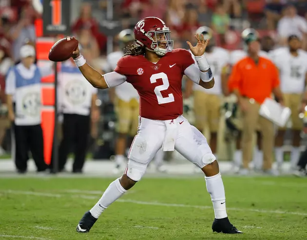 Alabama Football’s Jalen Hurts Named Manning Award Finalist