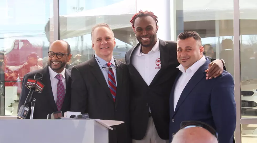 VIDEO: Julio Jones Now Owns Two Auto Dealerships in Tuscaloosa