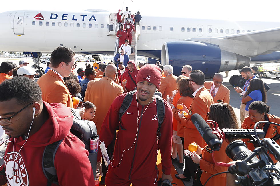 Photo Gallery: Alabama Football Arrives in South Florida