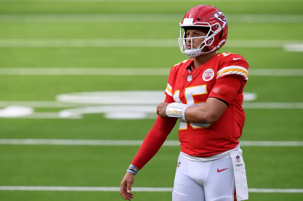 Baltimore Ravens DC Thinks Patrick Mahomes is Underpaid
