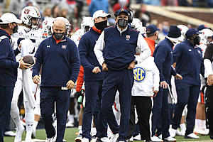 Auburn Pauses Football Activities After COVID-19 Outbreak