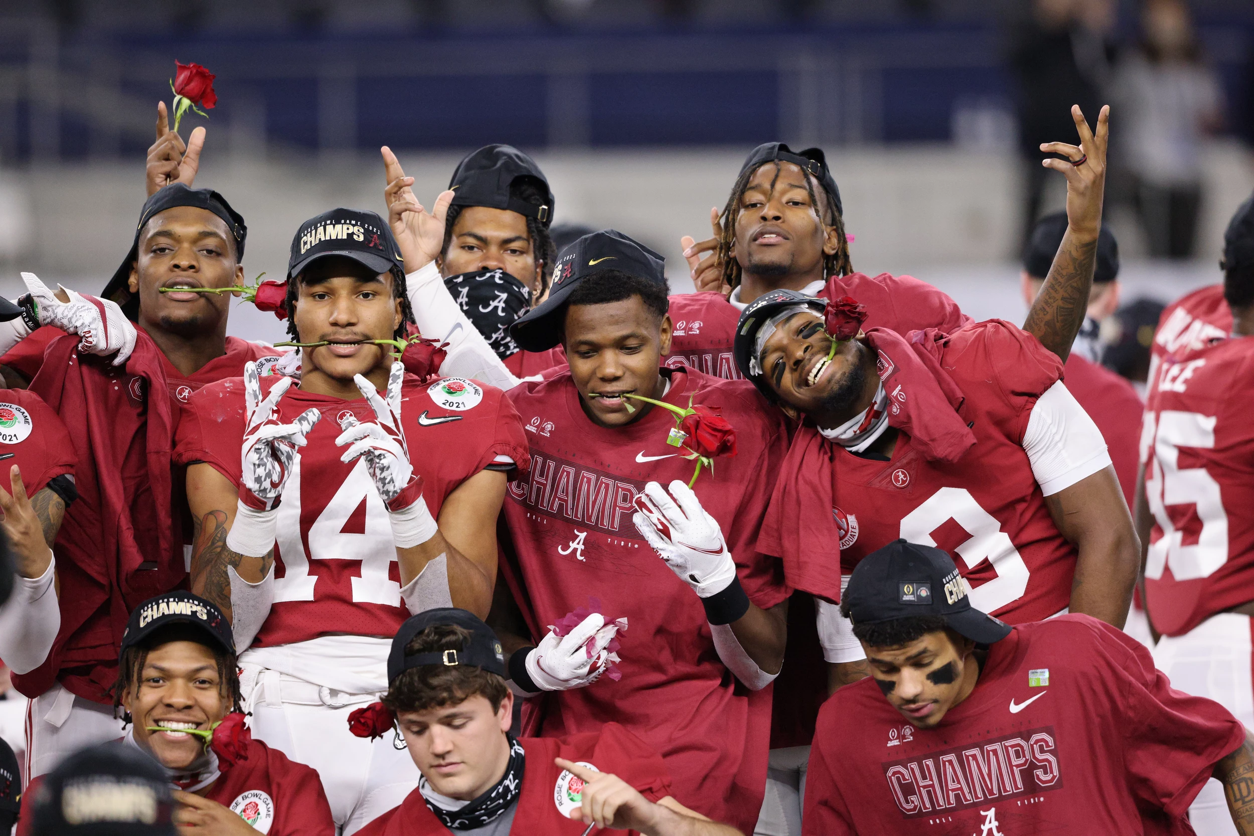 Najee Harris of the Pittsburgh Steelers celebrates with George News  Photo - Getty Images