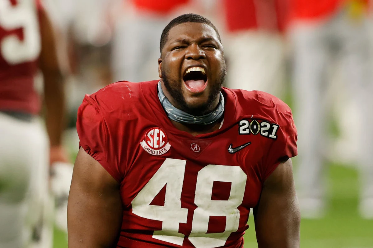 PFF College on X: The Washington Commanders pick Alabama DL Phidarian  Mathis at No. 47 overall. TEN sacks since 2019 (tied for 2nd among SEC DLs)  