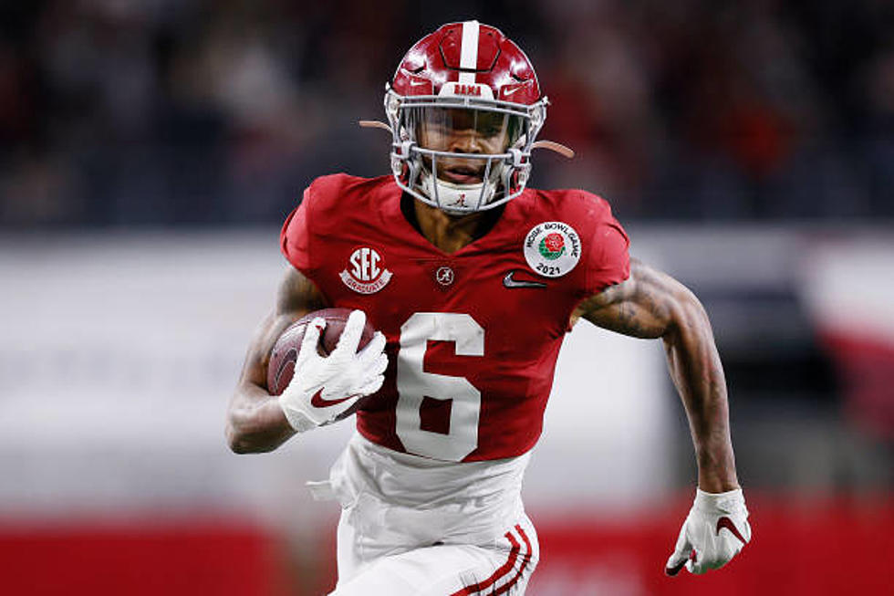 DeVonta Smith Intends to Wear No. 6 in The NFL