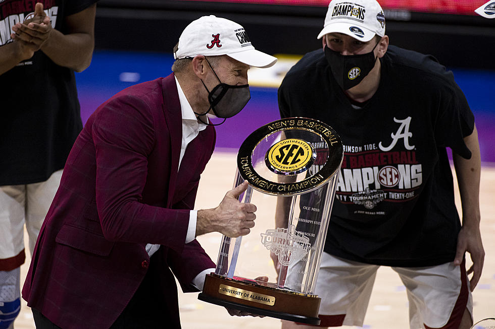 Nate Oats Named Finalist for Major Coaching Awards