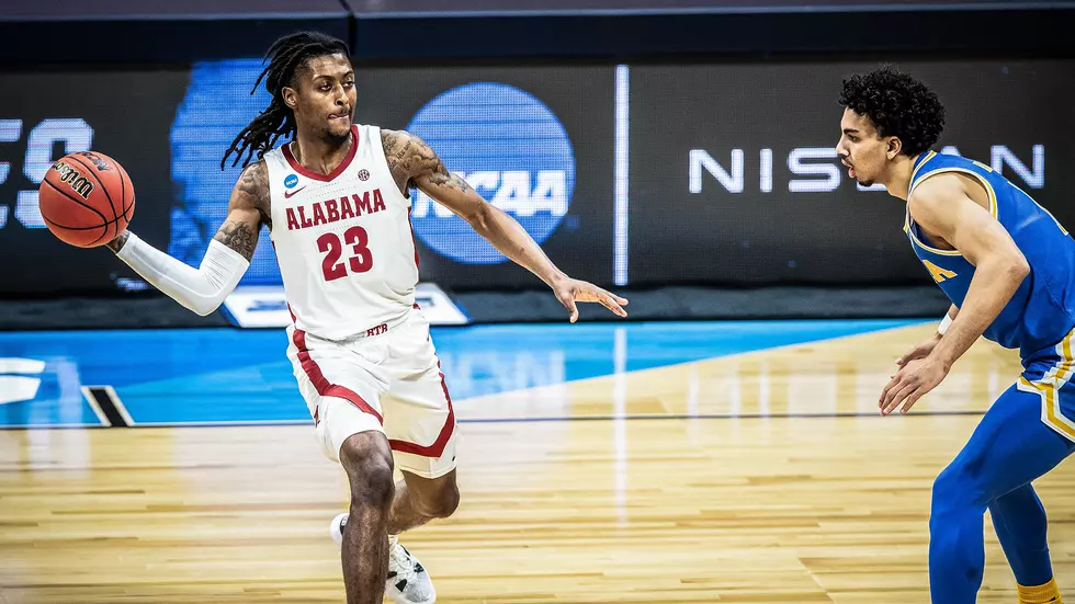 Alabama Seniors Shown Appreciation For Historic Season