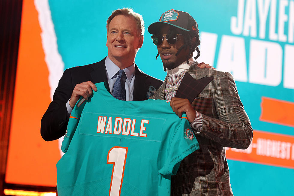 Jaylen Waddle Picked No. 6 Overall by the Miami Dolphins