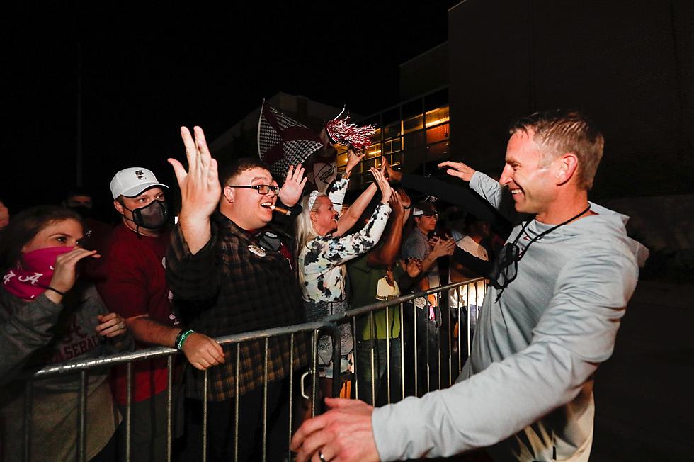  Nate Oats Receives Class Ring on Behalf of Luke Ratliff