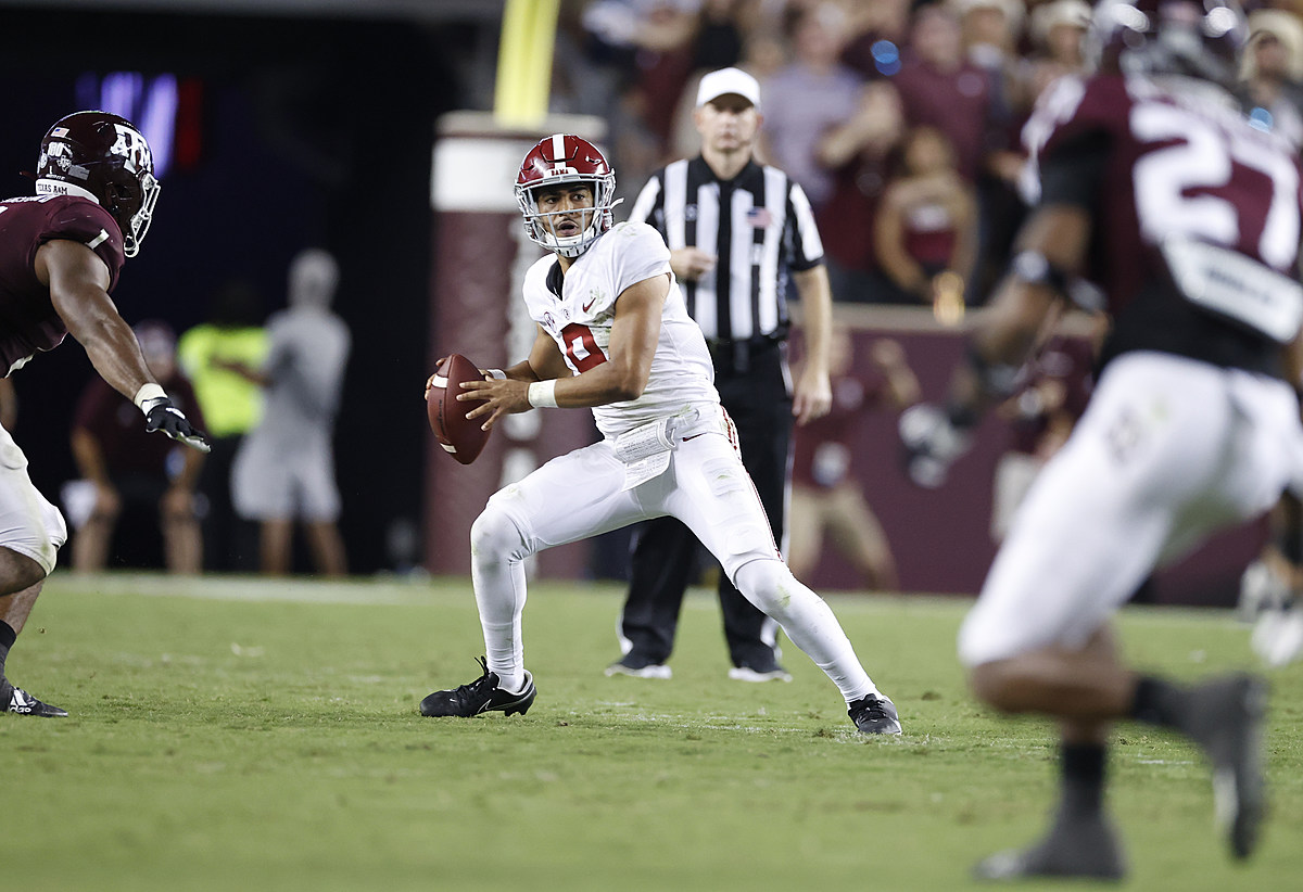 Jerry Jeudy of the Alabama Crimson Tide catches a touchdown pass in 2023   Alabama football roll tide, Alabama crimson tide football, Crimson tide  football