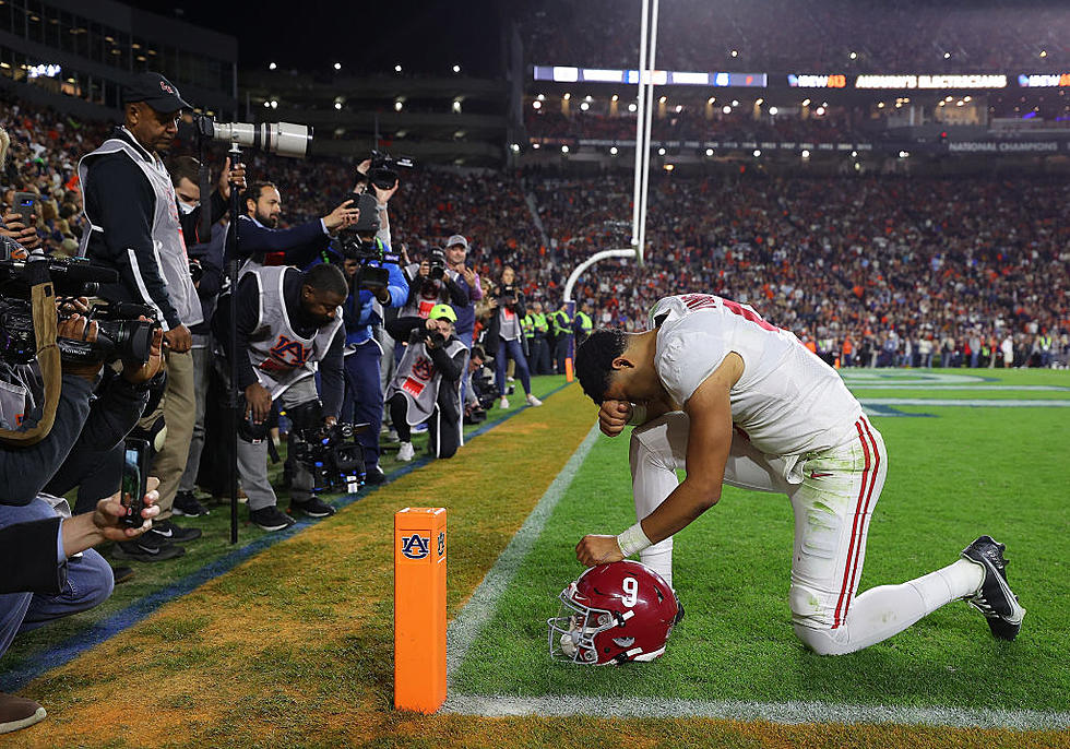 Alabama Crimson Tide Beats Auburn Tigers in 4 OT Shocker