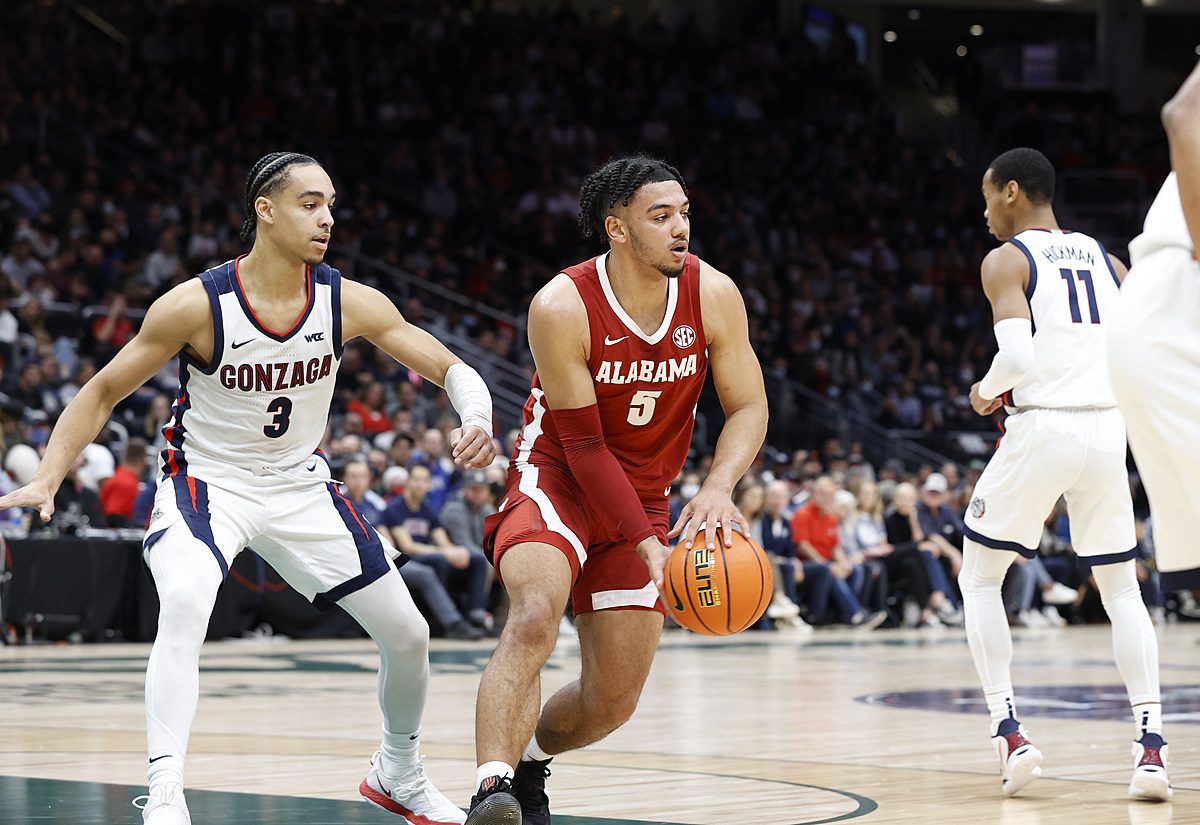 No. 16 Alabama takes down No. 3 Gonzaga 91-82