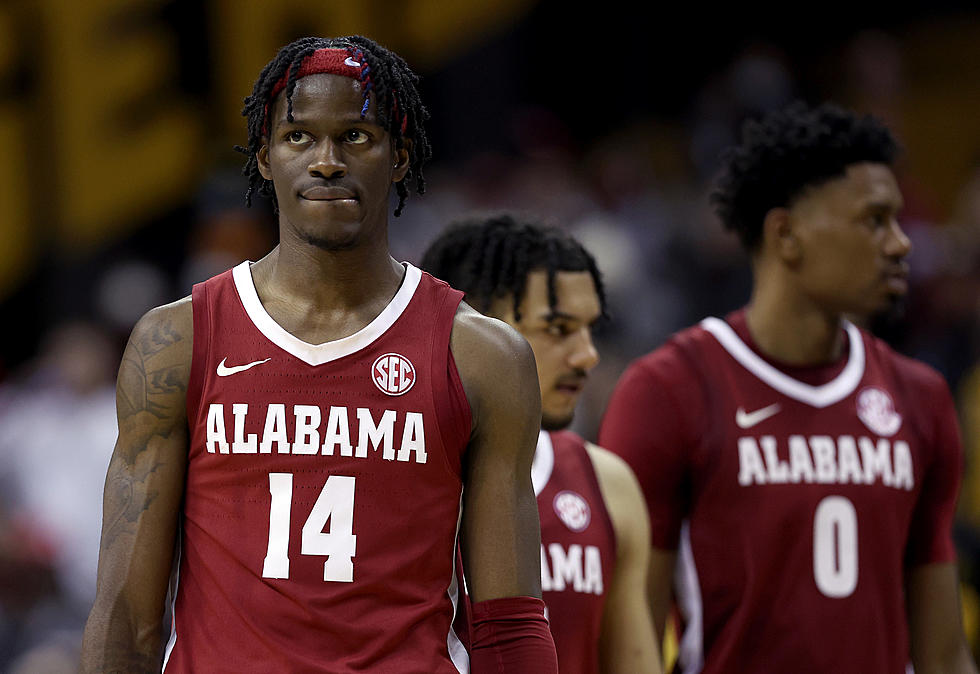 Alabama Men's Basketball Falls in AP Top 25