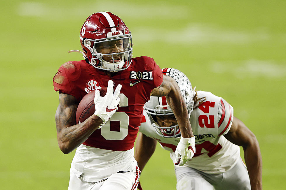 Heisman Winner DeVonta Smith Works Out With Bama WR Commit