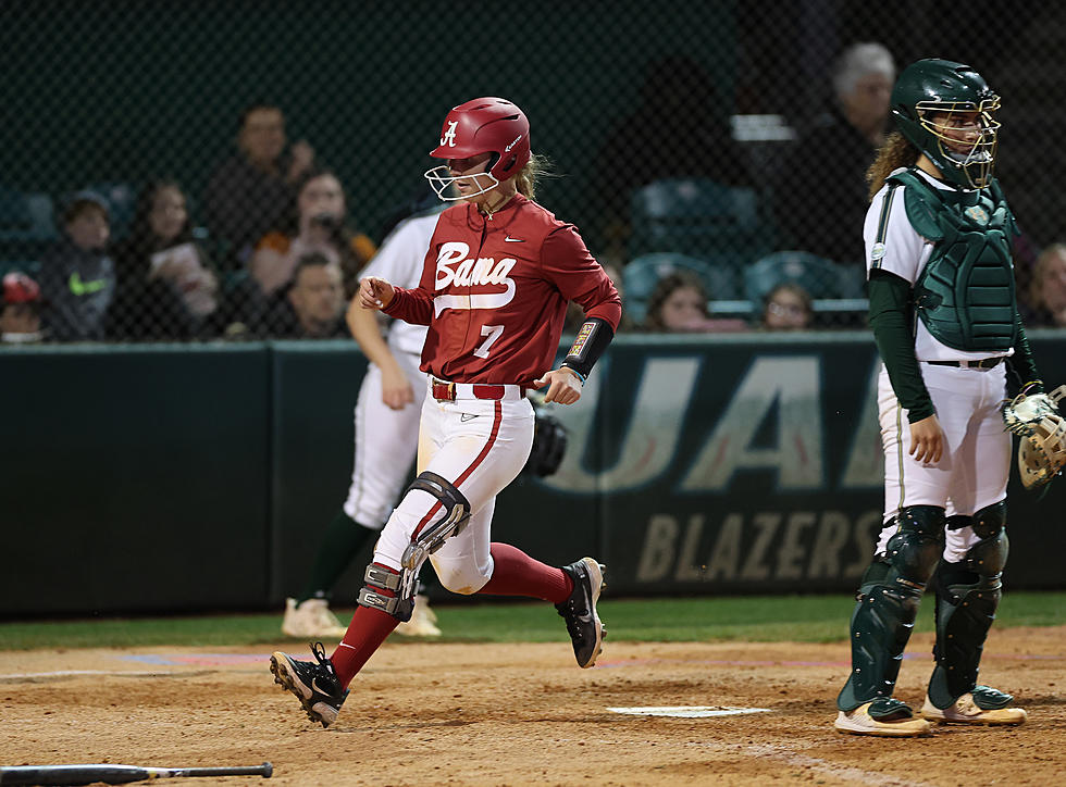 Alabama Blanks Chattanooga to Open NCAA Tournament Regional