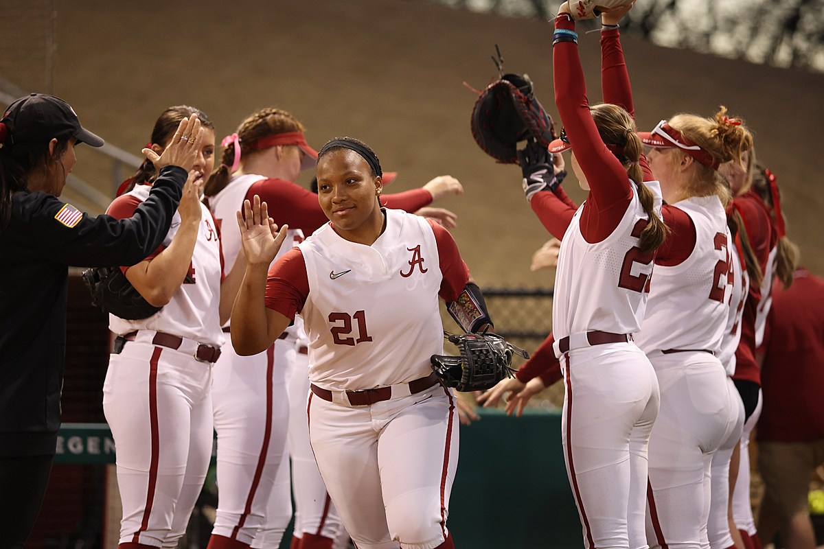 Alabama Softball to Compete in Crimson Classic