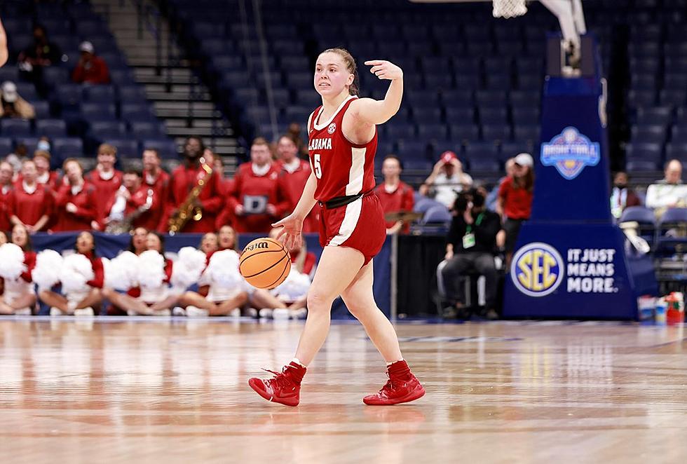 Alabama Women’s Basketball Senior Hannah Barber Plans to Return 