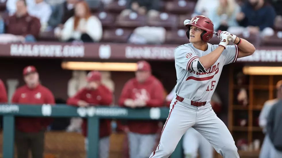 Former Bama Bat Announces Cross-Country Transfer