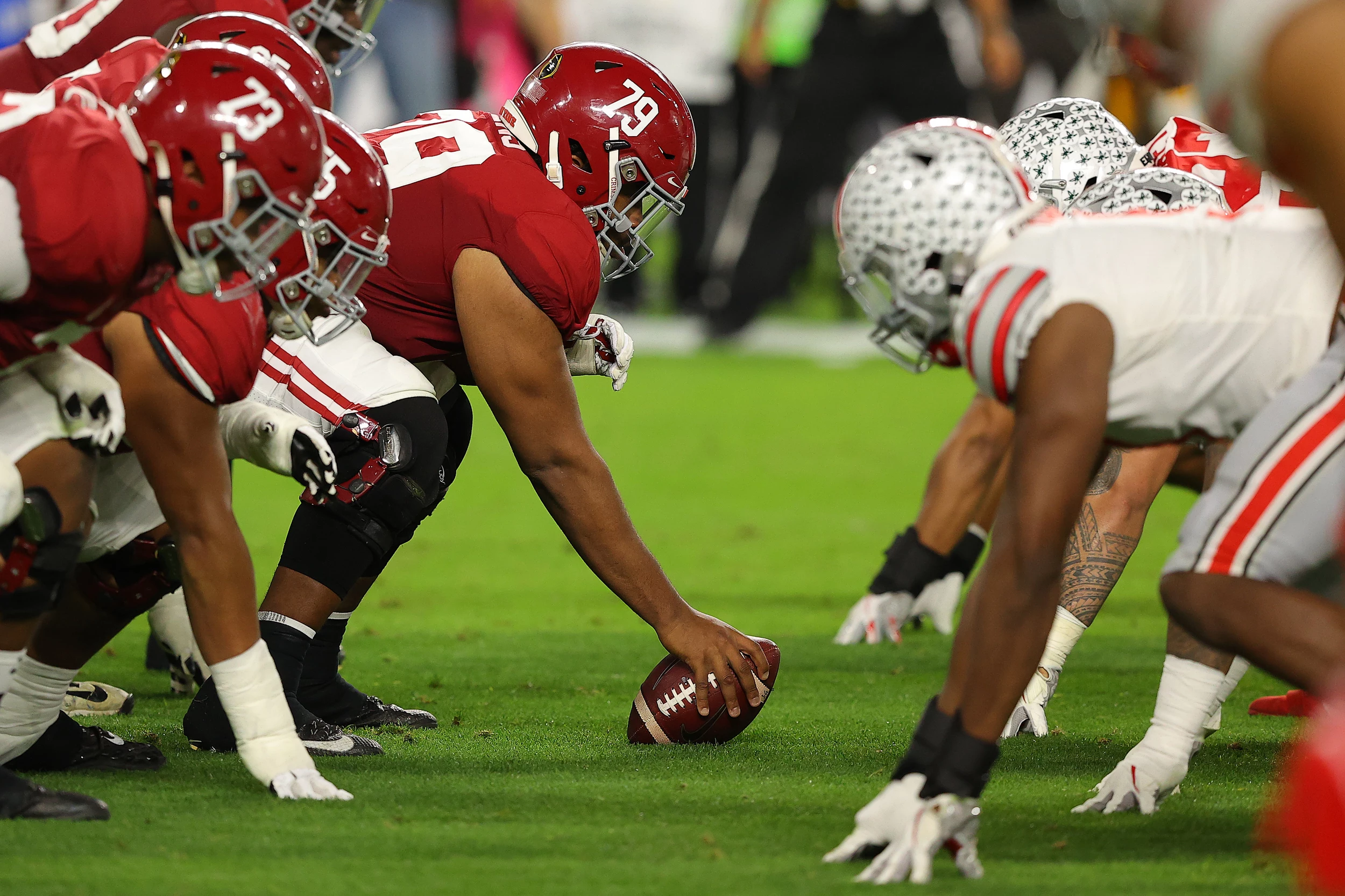 305 Usc Offensive Line Photos & High Res Pictures - Getty Images