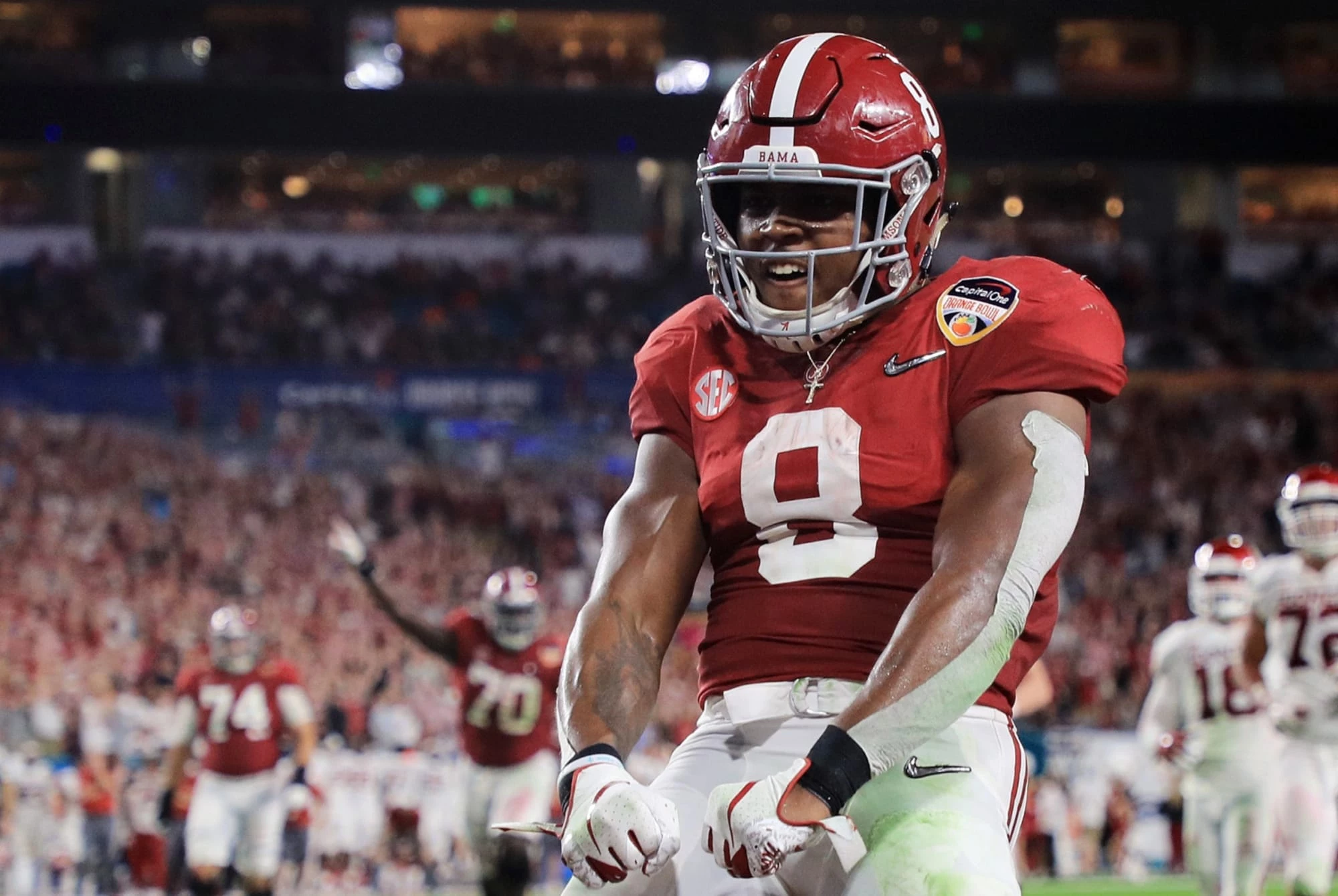 Raiders' Josh Jacobs wins FedEx NFL Player of the Year award