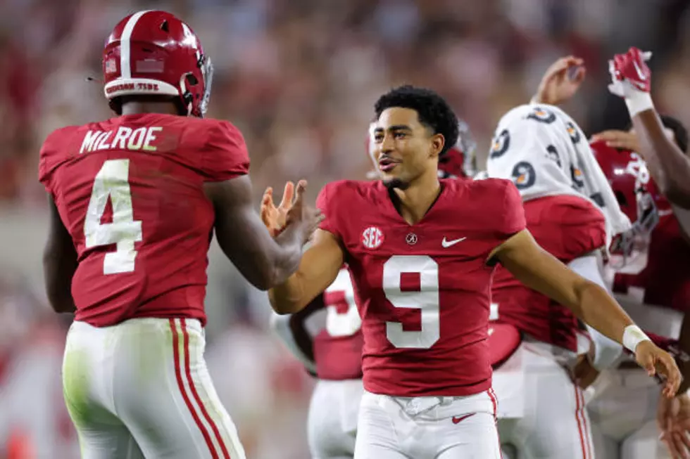 Alabama Dominates in its Conference Opener