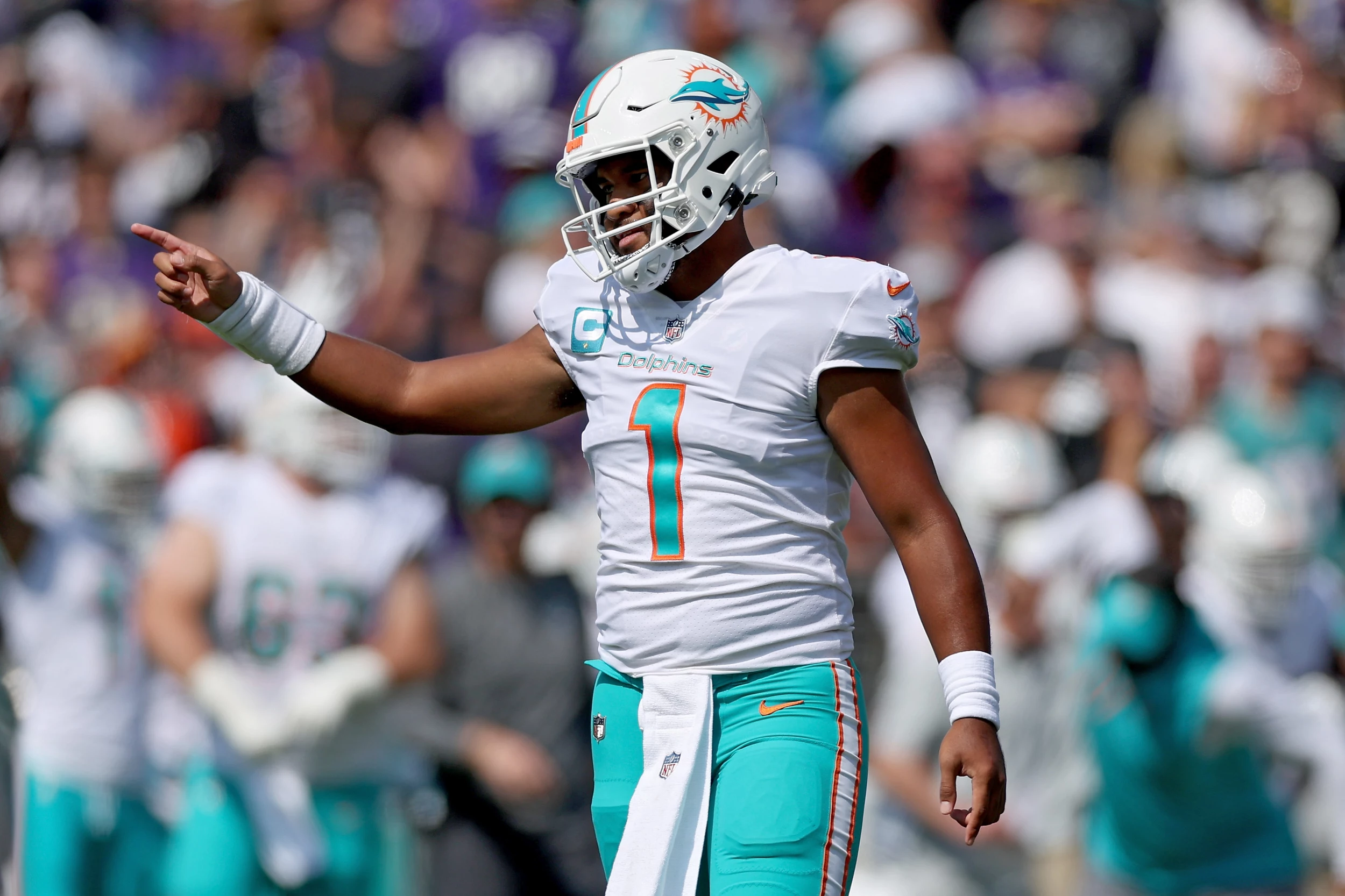 Tua Tagovailoa Ruled Out of Dolphins' Playoff Game Vs. Bills - Bloomberg