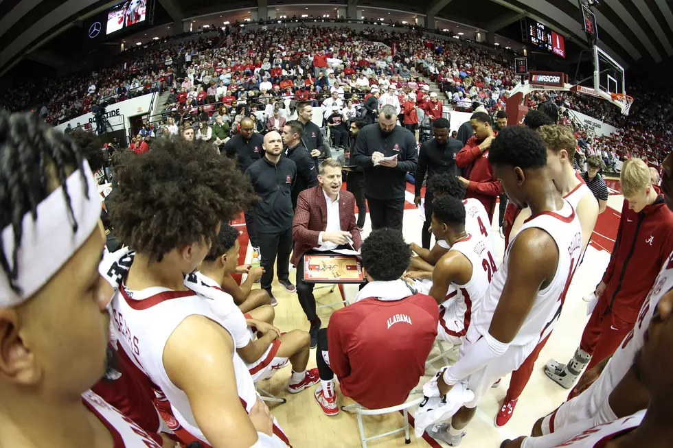 Nate Oats Leans on NFL Hall of Famer For Advice For Program