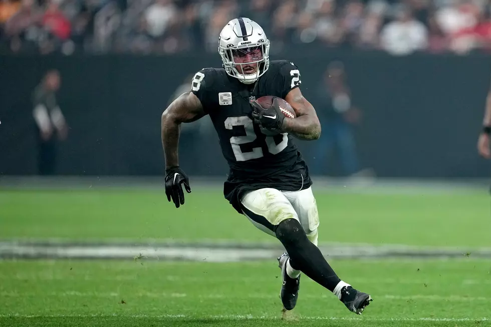 Former Alabama Running Back Wins NFL Rushing Title