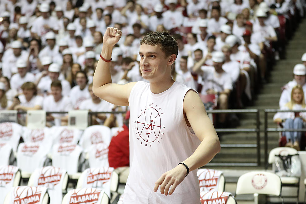 Alabama Honors Three Seniors After the Win Over Arkansas