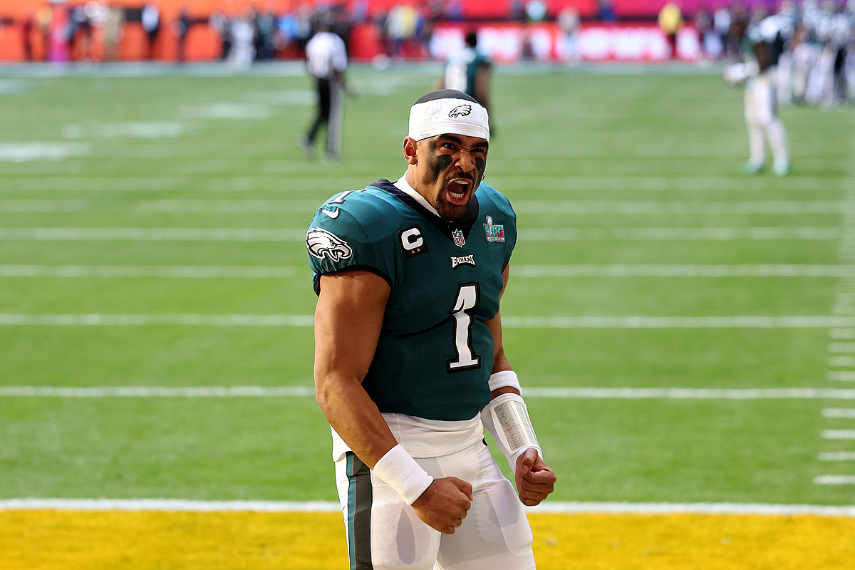 Quarterback Jalen Hurts of the Philadelphia Eagles celebrates after News  Photo - Getty Images