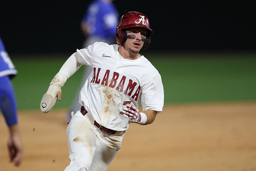 Alabama Falls to Kentucky in Extra Innings