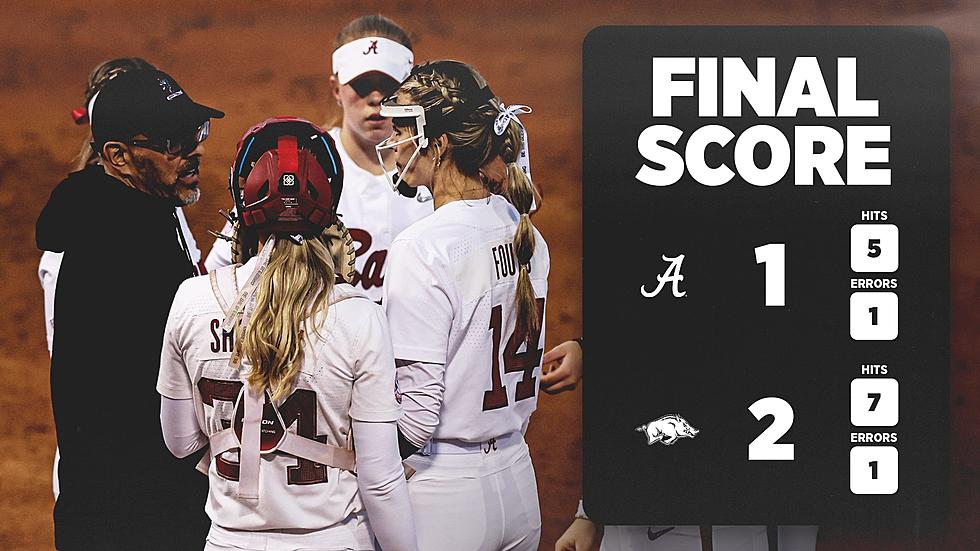 Arkansas Outlasts Alabama Softball