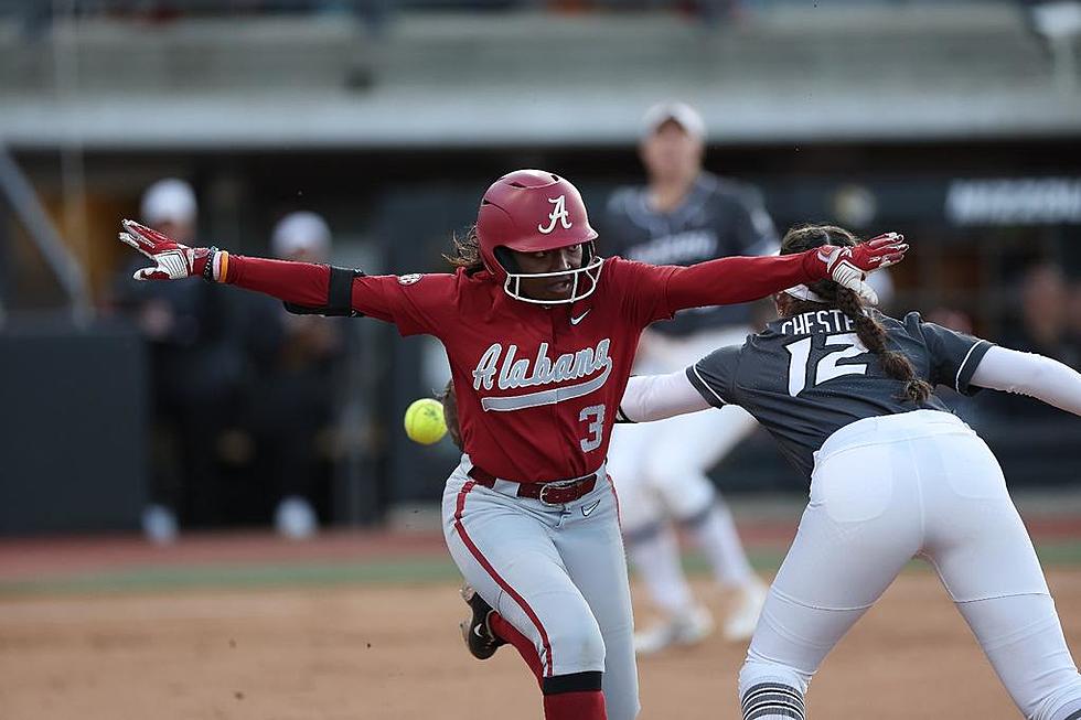 Alabama Moves Up in D1Softball Rankings