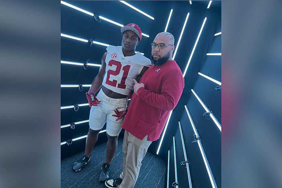 Four-Star Running Back Commits to Alabama