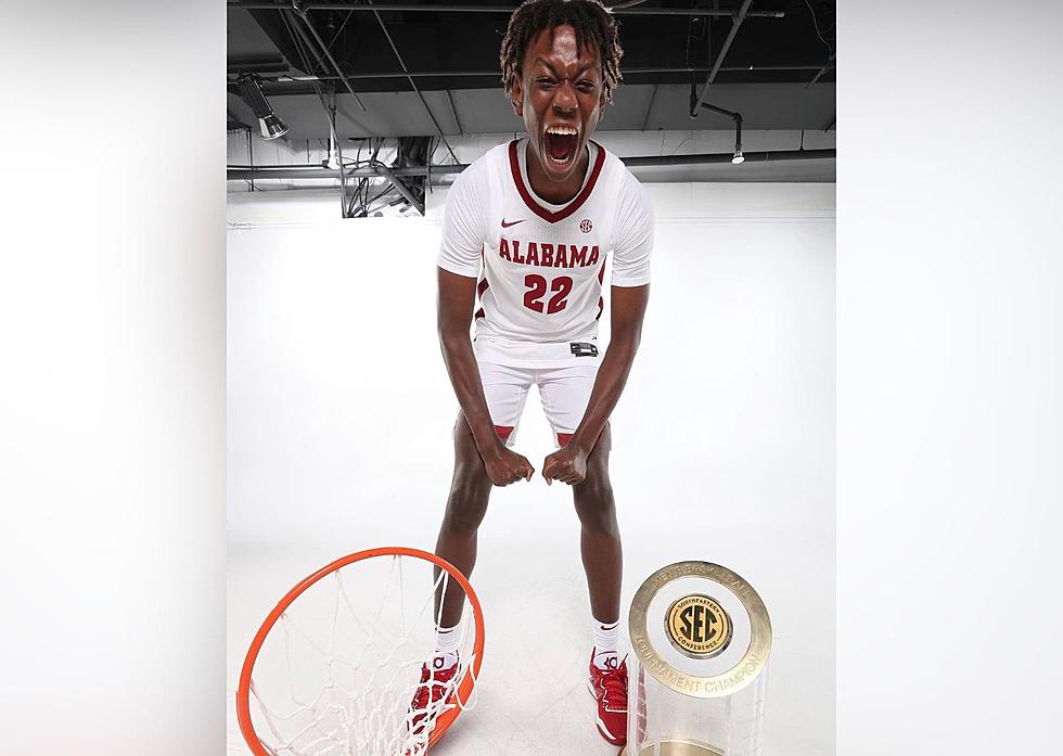 Five-Star Center Commits to Alabama