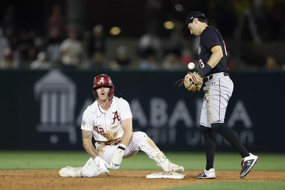 A Seven Run Eight Inning Pushes Tide Baseball Over Gamecocks