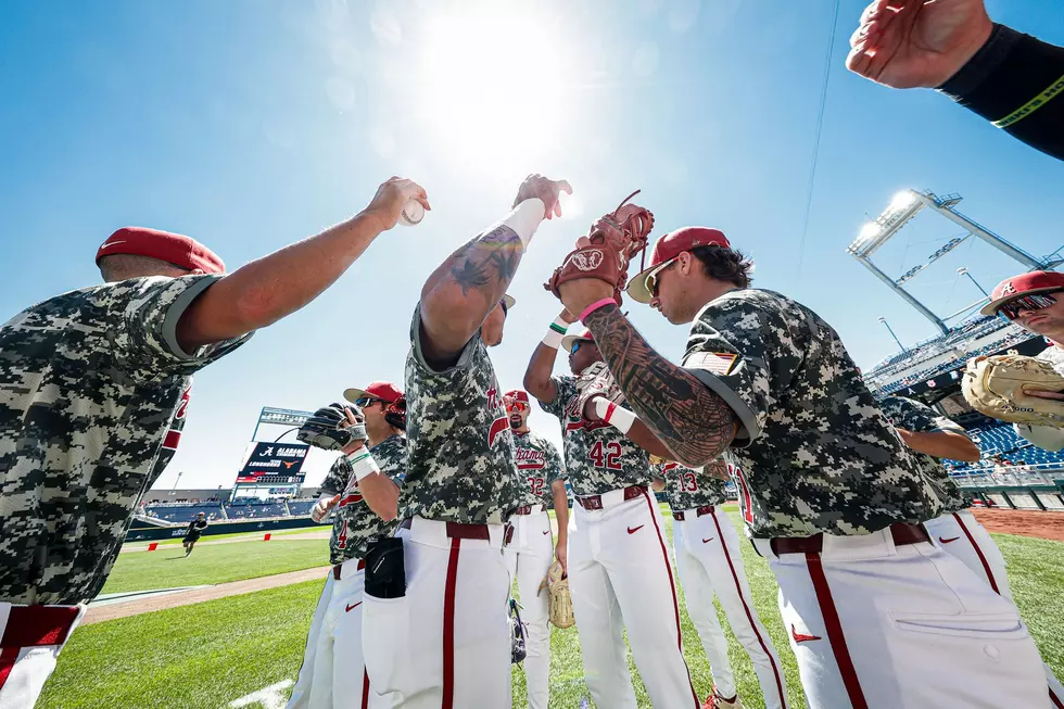 Instant Reaction From Alabama’s Season-Ending Loss to Texas in CWS