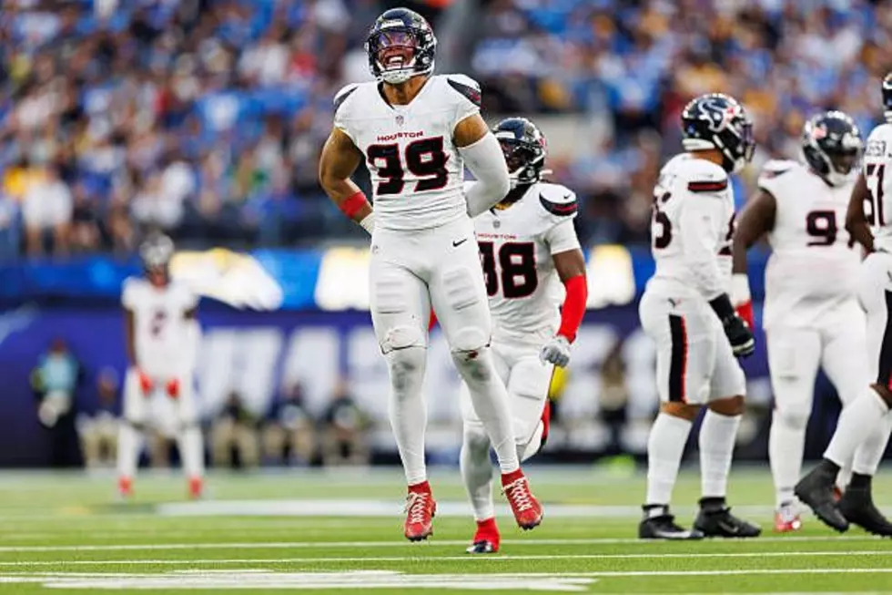 Former Alabama Linebacker Henry To’oTo’o Agrees to Two-Year Extension with the Texans