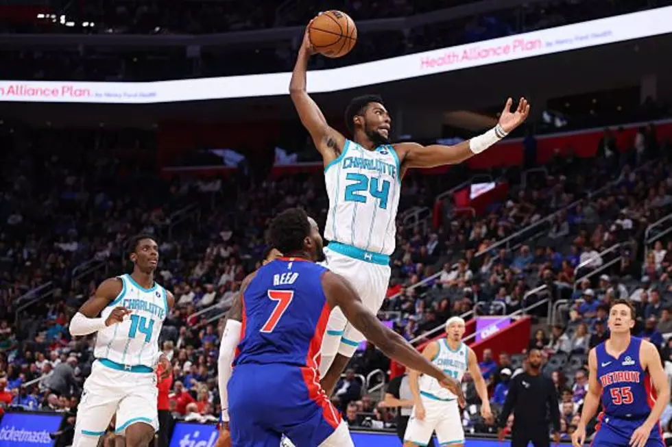 Miller's 30-Point Streak Continues as Sexton Shines in LA